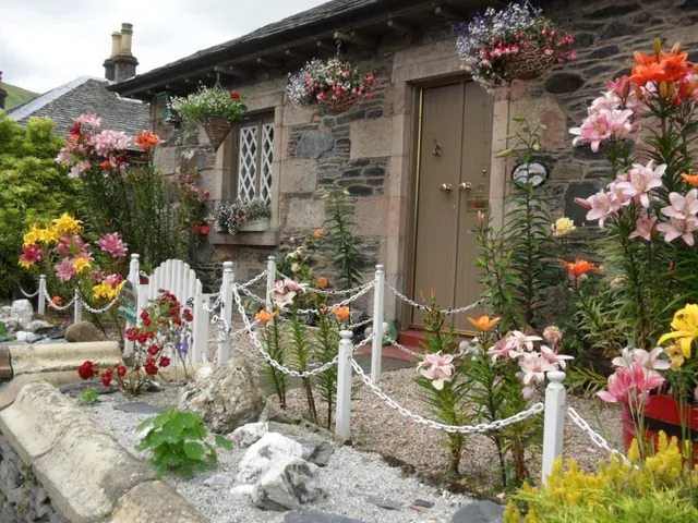 A cottage garden in Luss village